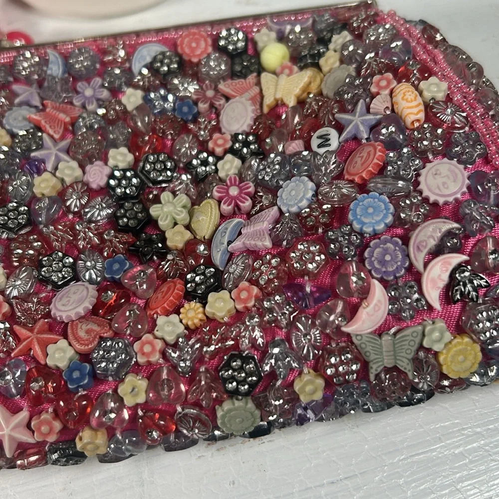 LA VIOLA Pink Clutch Kiss Lock Pink Lined Evening Prom Bag
W/ Strap NWOT - Picture 15 of 16